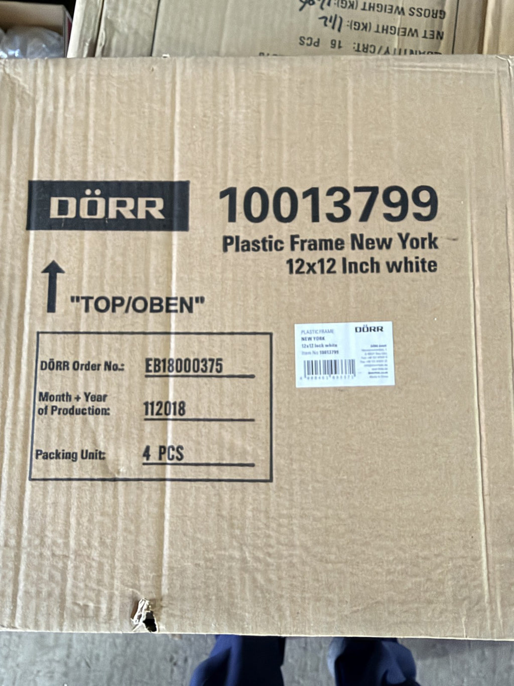 Sealed DÖRR carton: item 10013799 Plastic Frame New York 12x12 inch white, packing unit 4