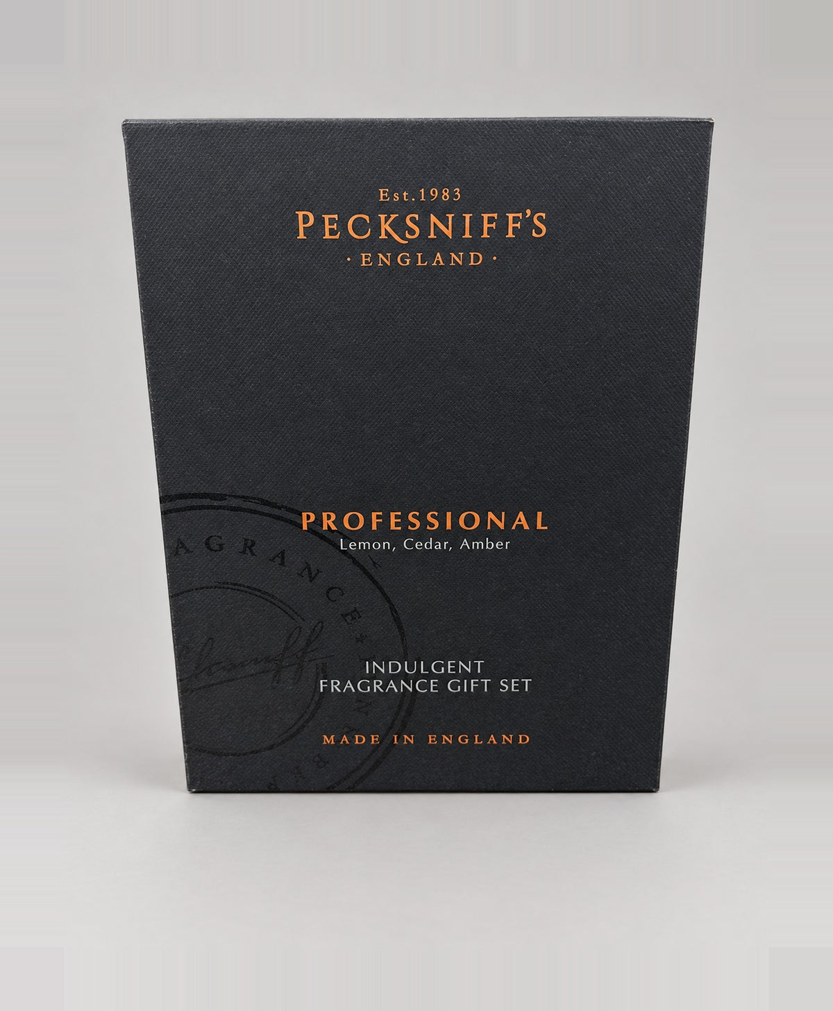 Pecksniff's Men's Professional fragrance gift set – closed box, studio photo