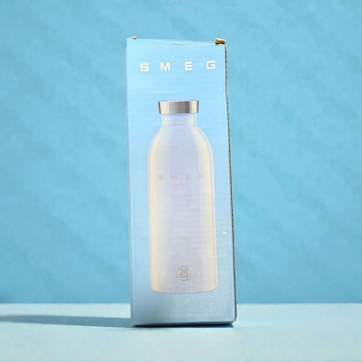 Smeg 50's Style Wall Mugs & Stainless Steel Water Bottles – Wholesale Range